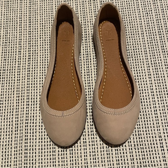 Frye Carlson tan/light pink suede ballet flats size 7 - Picture 3 of 5